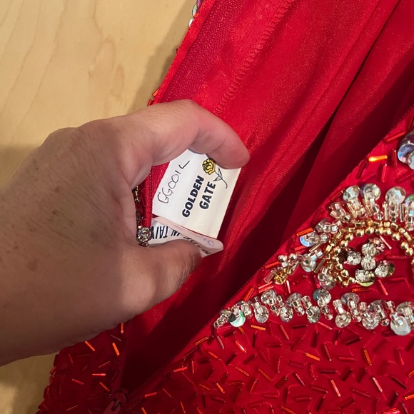 Red sequined formal - Picture 5 of 7